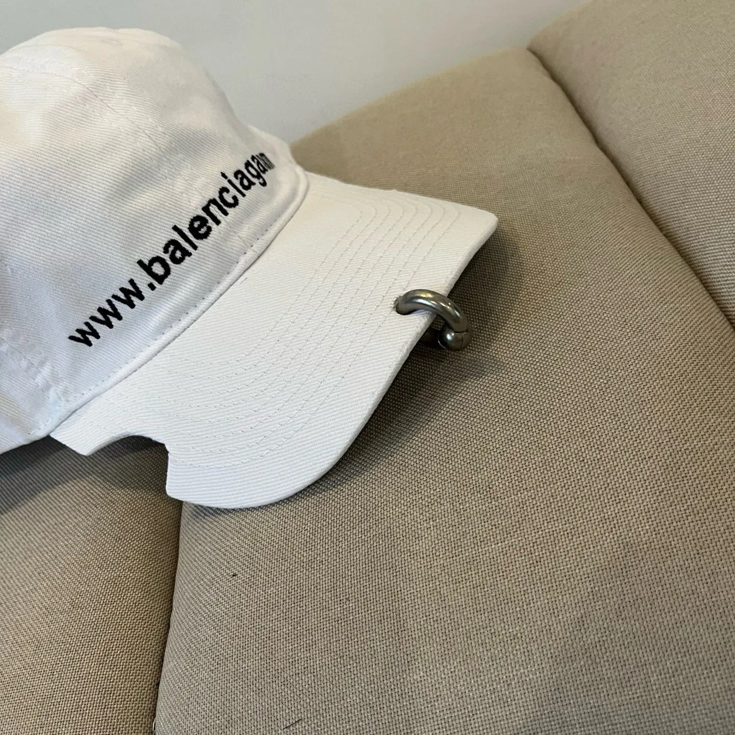 P76💰BALENCIAGA Balenciaga's new logo baseball cap, cool colors, different styles for men and women, the first batch will be shipped first! A must-buy for Paris fans!