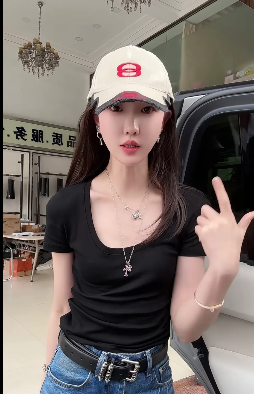 Mrs. Chen’s same style Balenciaga baseball cap