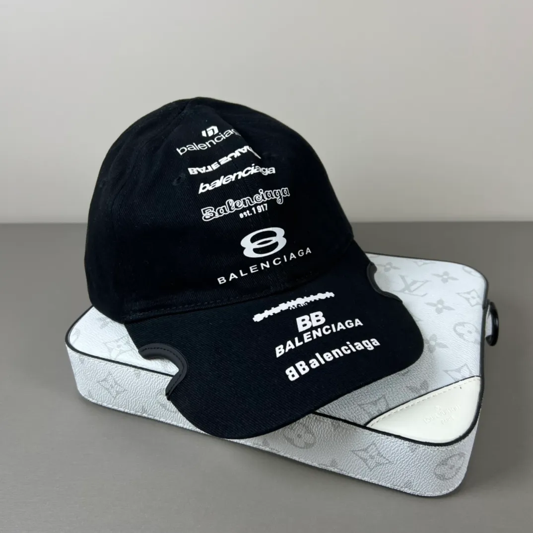 P60 Balenclaga official website new product Balenciaga new baseball cap ready for delivery in seconds🧢Simple, fashionable, super invincible and beautiful hat! Couple style! The advantages of the original product compared to other hats,