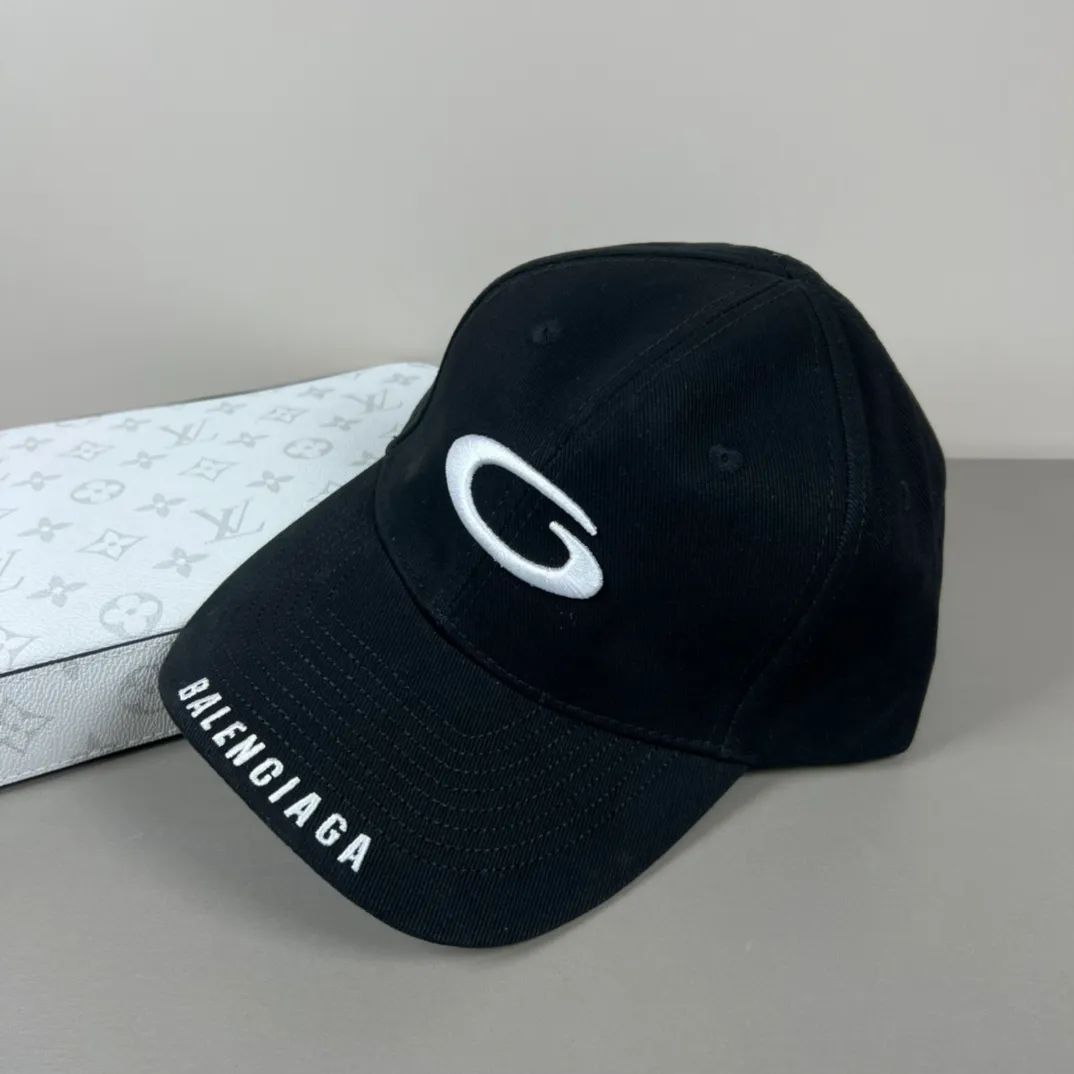 P46 Balenclaga official website new product Balenciaga new baseball cap ready for delivery in seconds🧢Simple, fashionable, super invincible and beautiful hat! Couple style! The advantages of the original product compared to other hats,