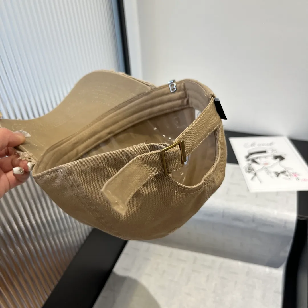 💰70¥ Balenciaga new peaked cap, head circumference 57cm