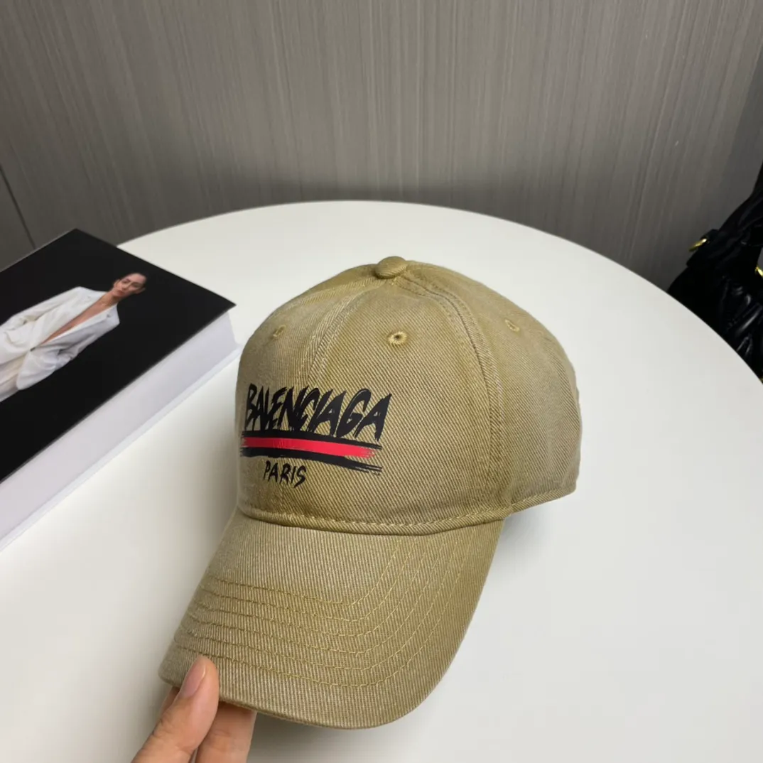 P70 BALENCIAGA new baseball cap, cool colors, different styles for men and women, the first batch will be shipped first! A must-buy for Paris fans!