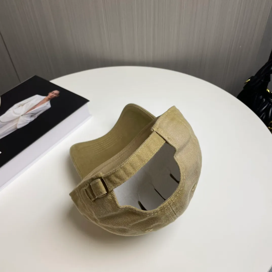 P70 BALENCIAGA new baseball cap, cool colors, different styles for men and women, the first batch will be shipped first! A must-buy for Paris fans!