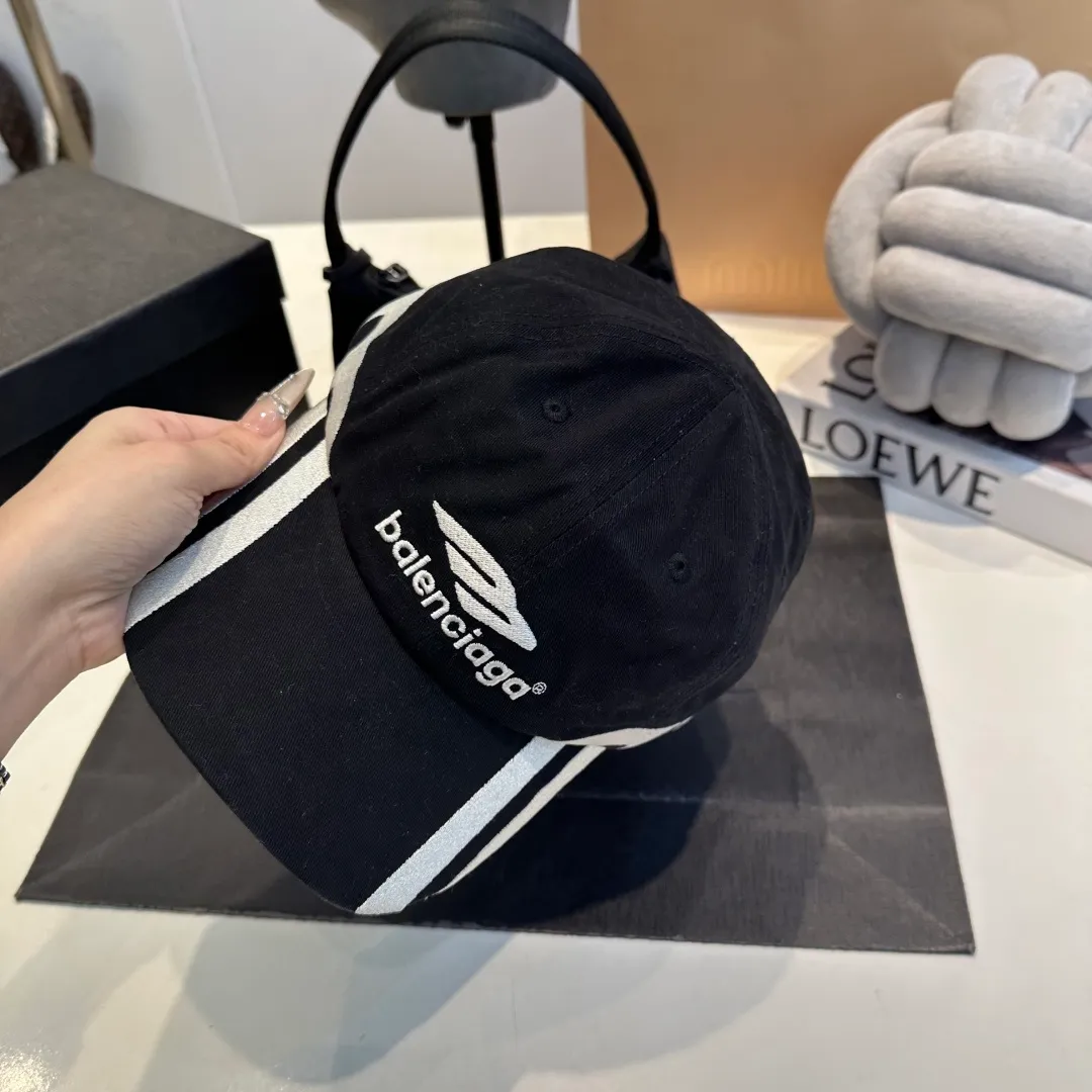 P60 Balenclaga official website new product Balenciaga new baseball cap ready for delivery in seconds🧢Simple, fashionable, super invincible and beautiful hat! Couple style!