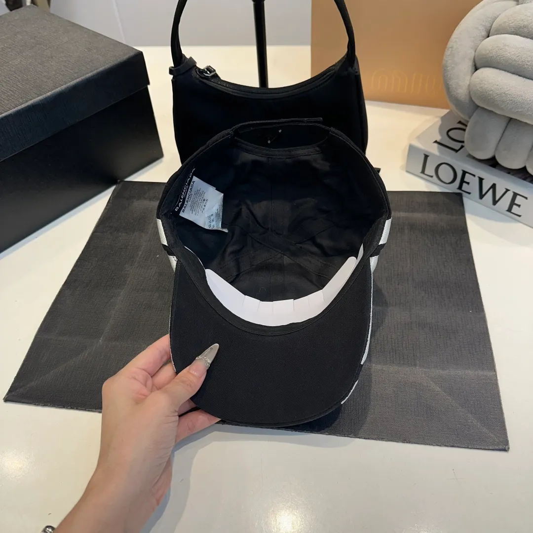 P60 Balenclaga official website new product Balenciaga new baseball cap ready for delivery in seconds🧢Simple, fashionable, super invincible and beautiful hat! Couple style!