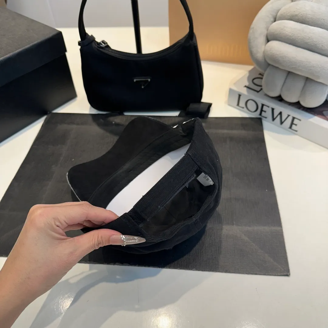 P60 Balenclaga official website new product Balenciaga new baseball cap ready for delivery in seconds🧢Simple, fashionable, super invincible and beautiful hat! Couple style!