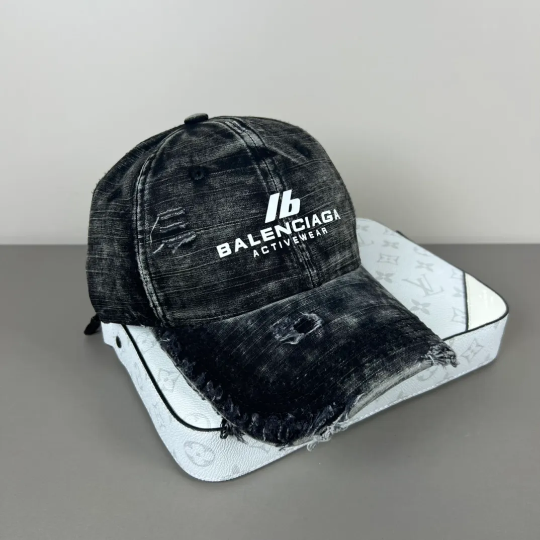 56💰BALENCIAGA new logo baseball cap, cool colors, different styles for men and women, the first batch will be shipped first! A must-buy for Paris fans!