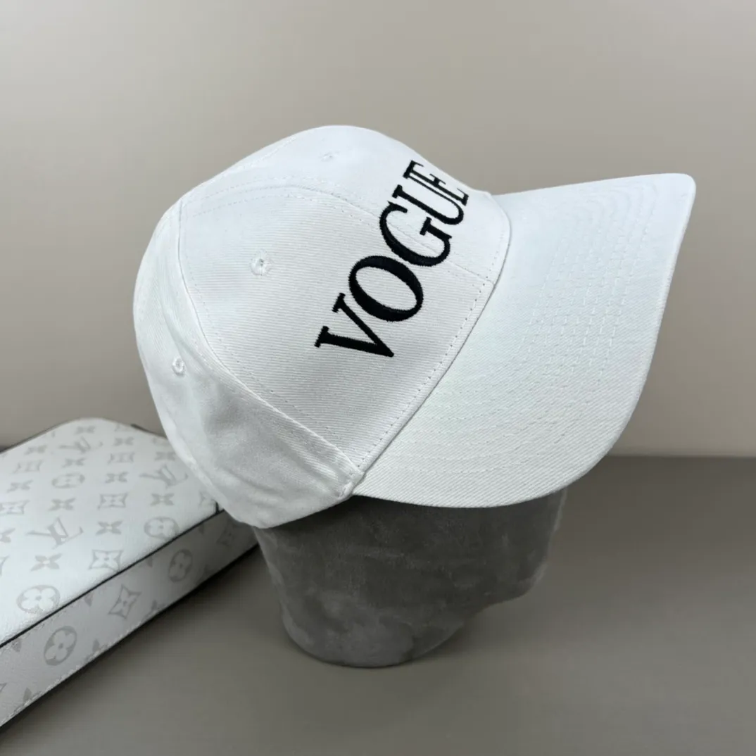 46💰BALENCIAGA Balenciaga’s new logo baseball cap, cool colors, different styles for men and women, the first batch will be shipped first! A must-buy for Paris fans!