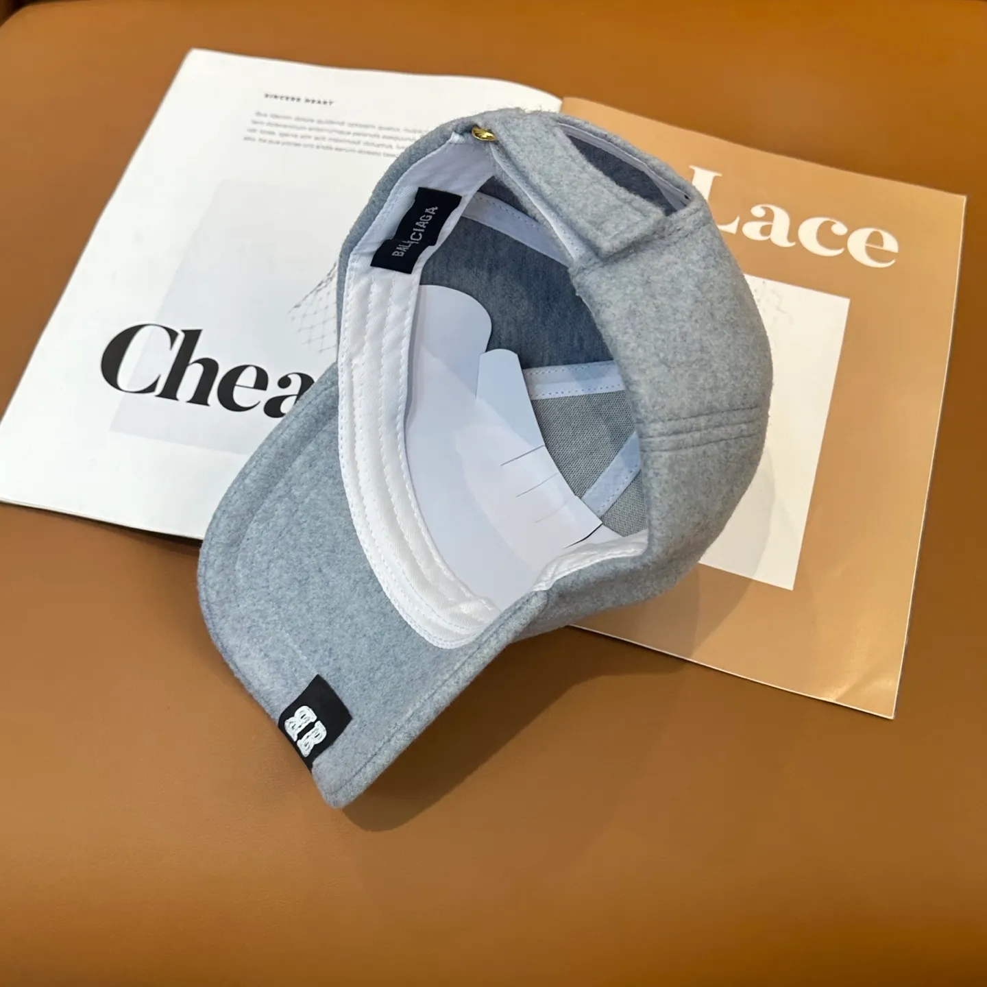 P60 💛 Comes with dust bag. [Balenciaga] 2025 new cashmere simple baseball cap, unisex ~ cool and handsome on the street
