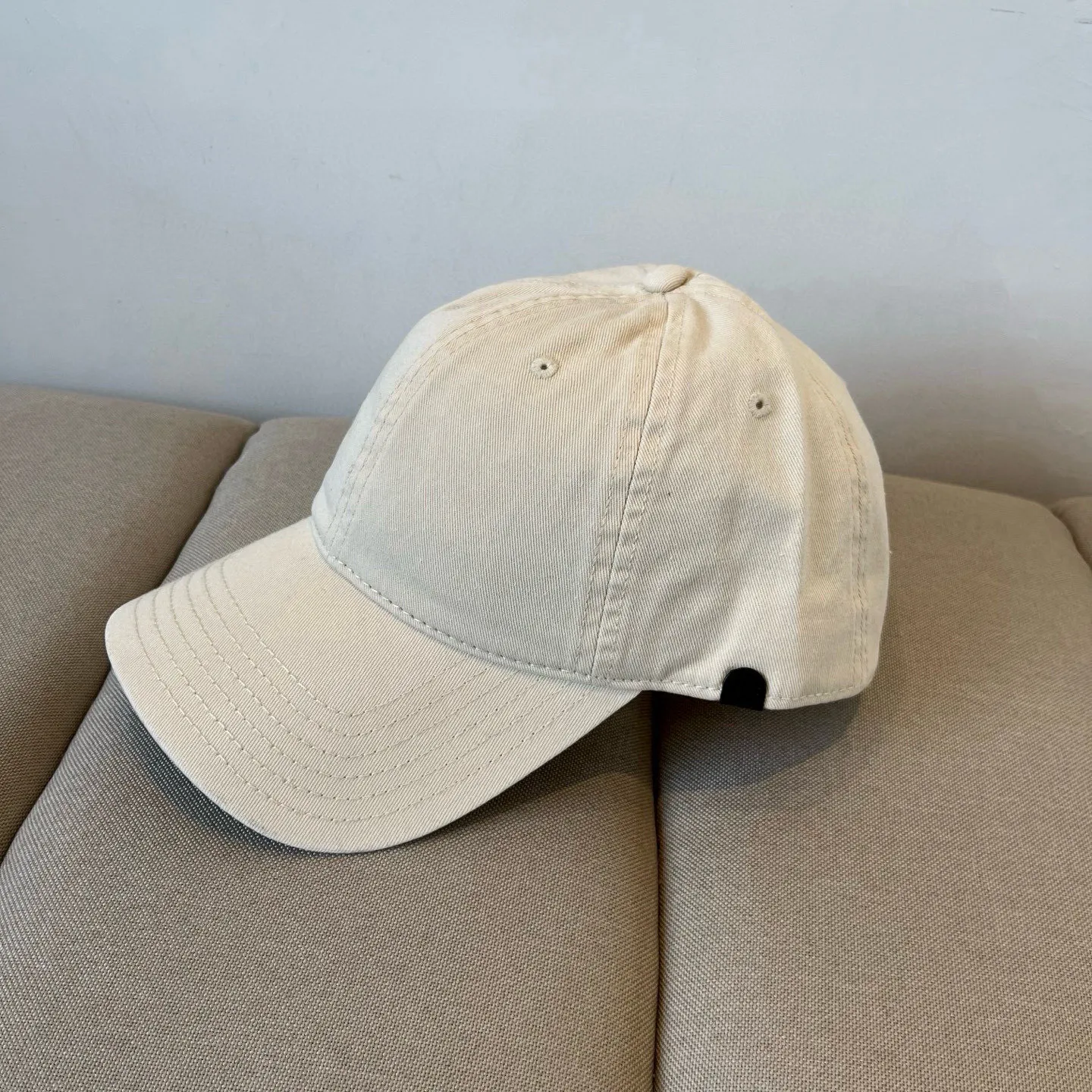 P60 BALENCIAGA new logo baseball cap, cool colors, different styles for men and women, the first batch will be shipped first! A must-buy for Paris fans!