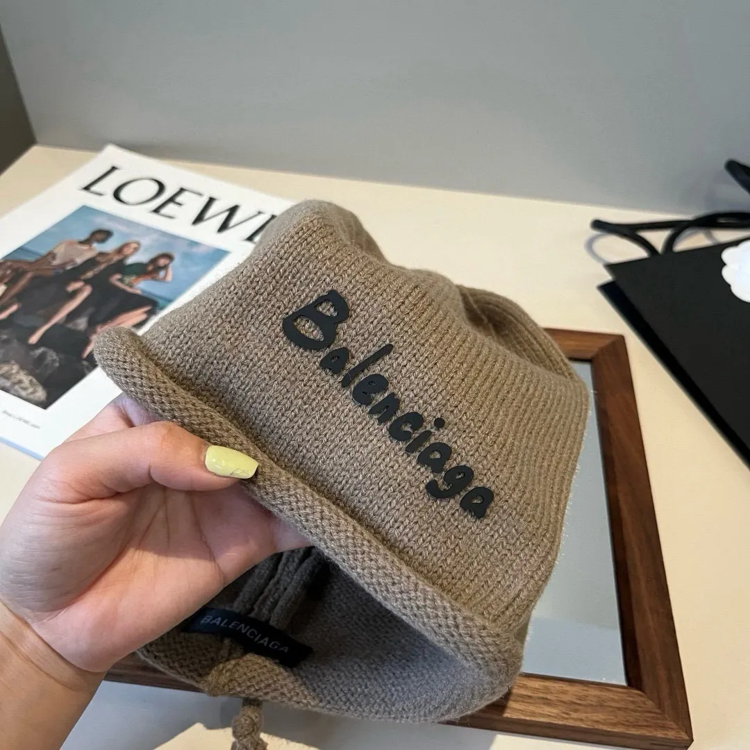 💰80¥ Balenciaga knitted beanie
