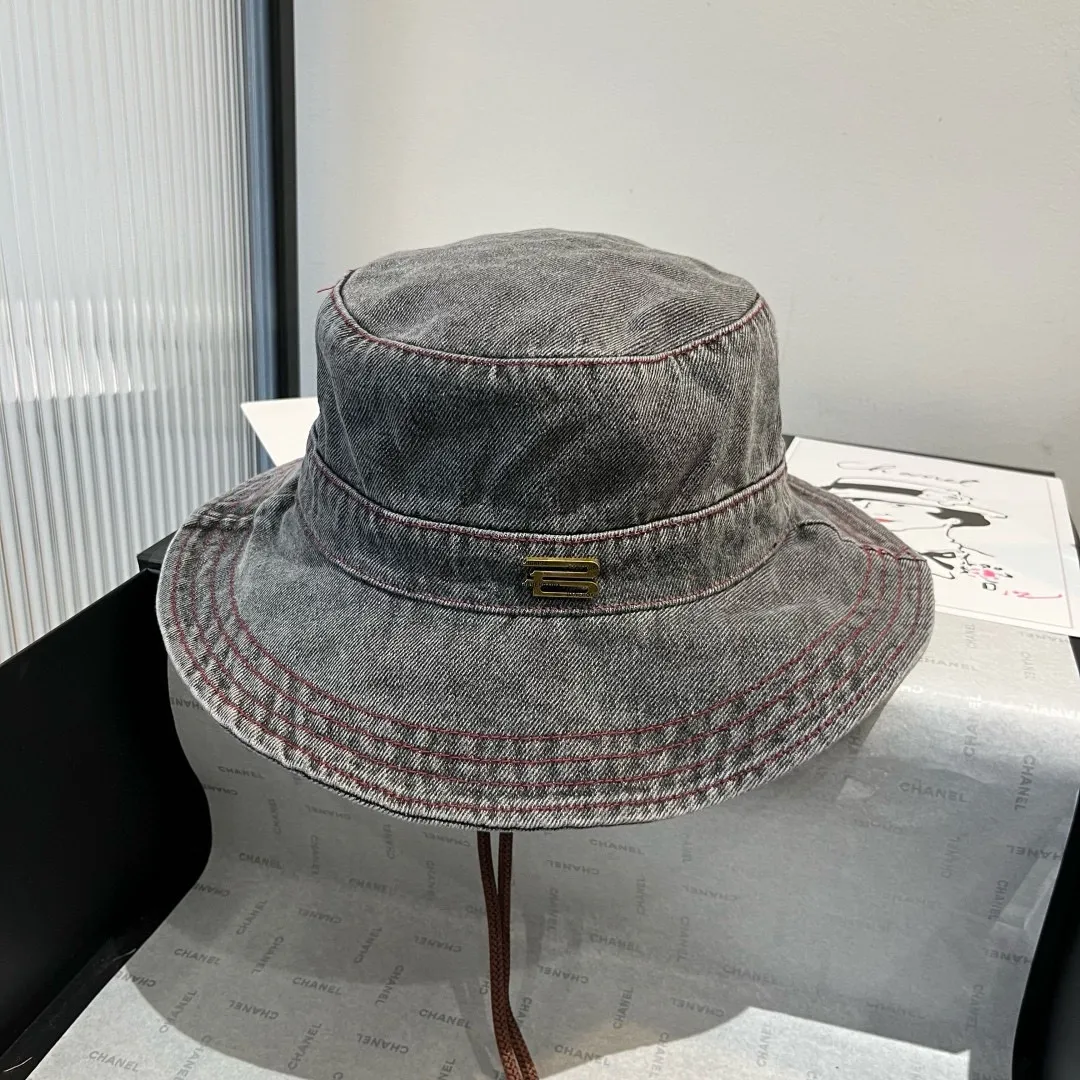 💰100¥ Balenciaga denim bucket hat, head circumference 57cm