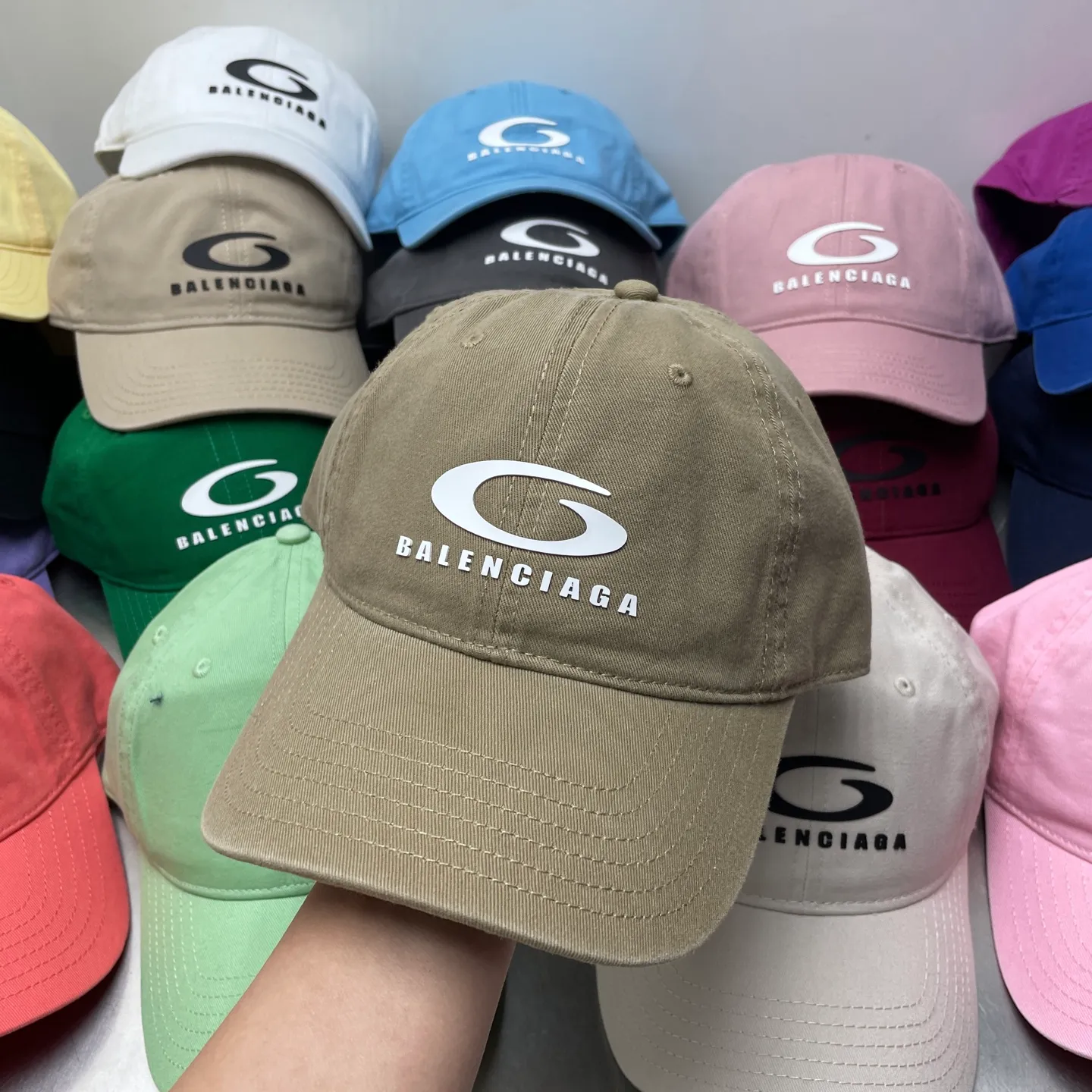 Private message for price inquiry! Popular Balenciaga soft-top baseball cap