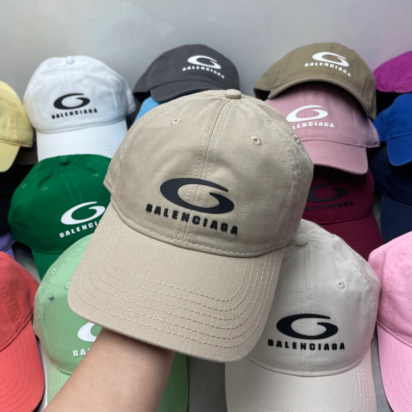 Private message for price inquiry! Popular Balenciaga soft-top baseball cap