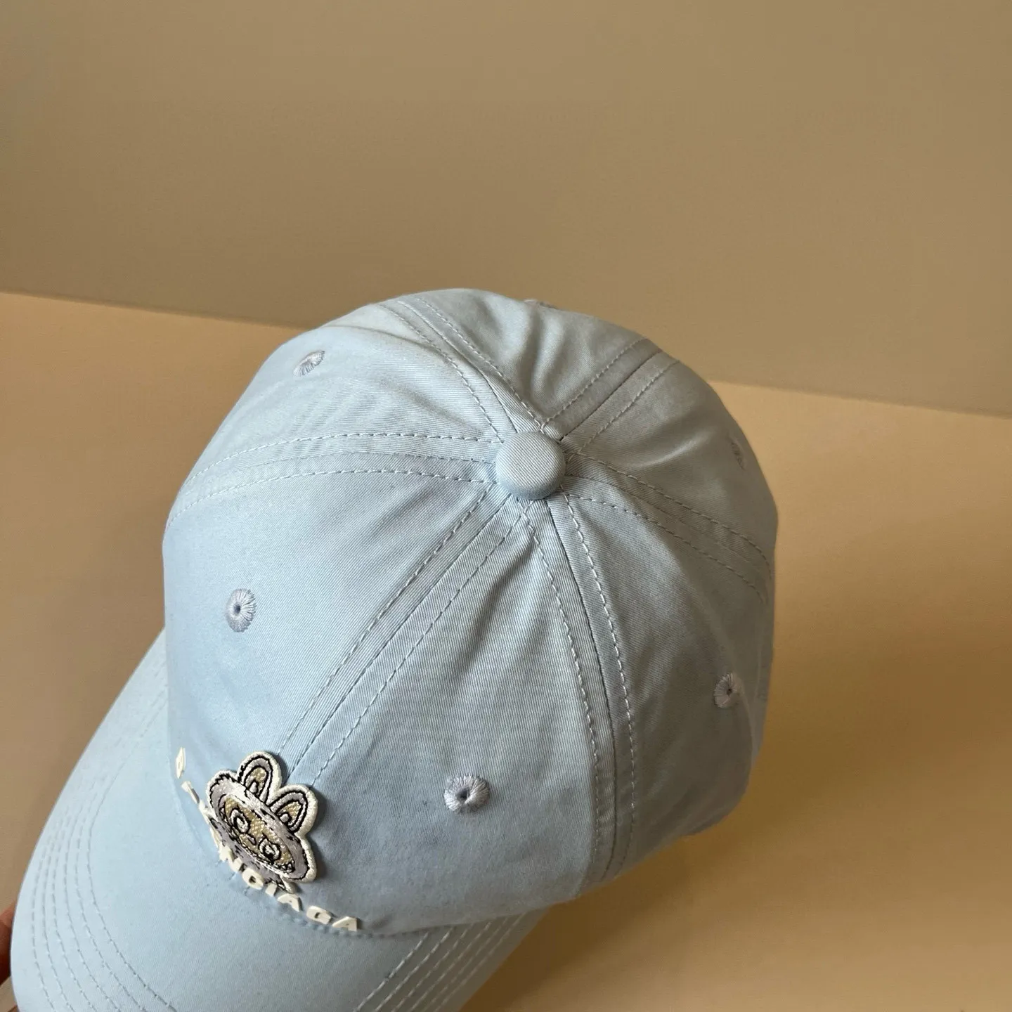 P56 BALENCIAGA new logo baseball cap, cool colors, different styles for men and women, the first batch will be shipped first! A must-buy for Paris fans!