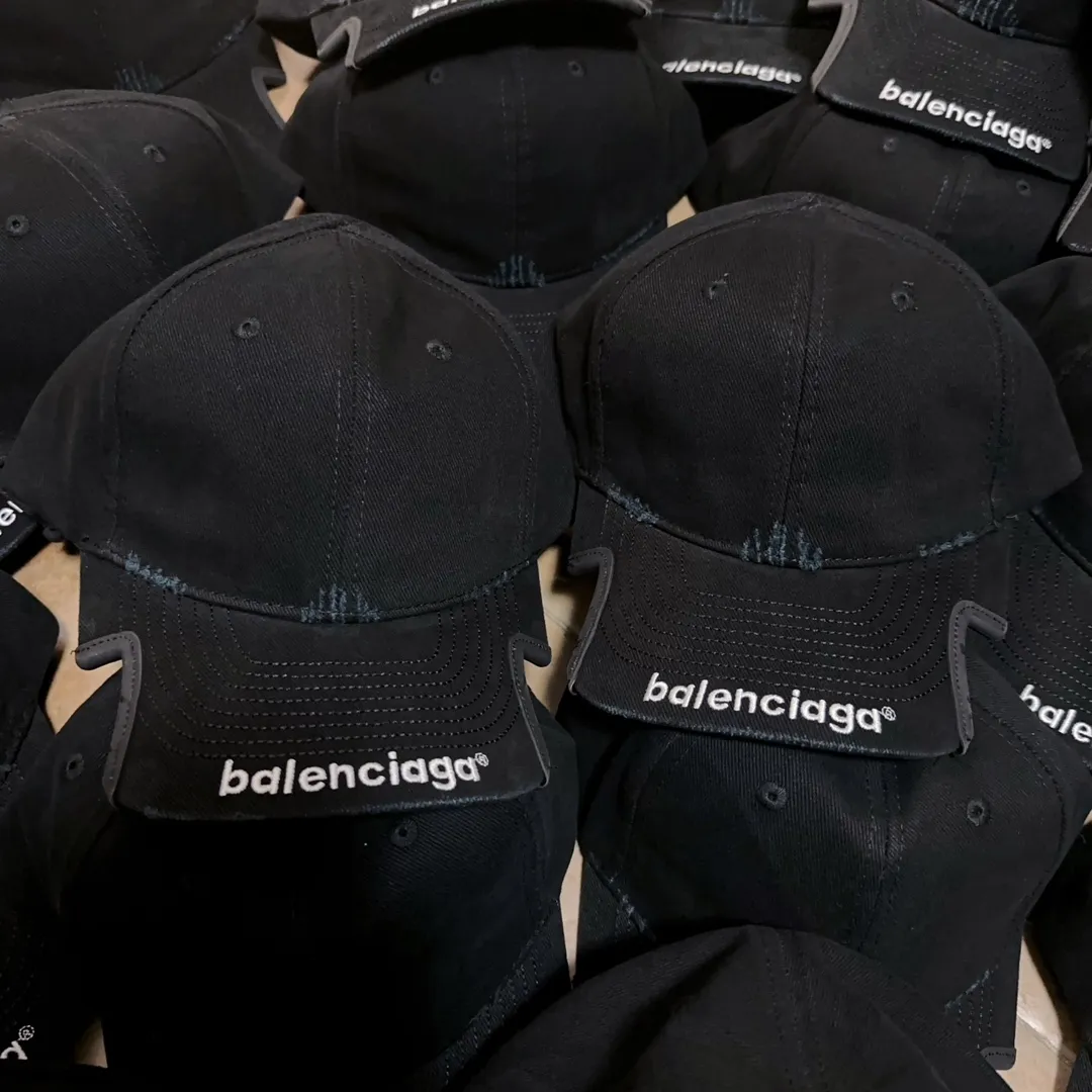 Welcome to inquire, high version Balenciaga baseball cap