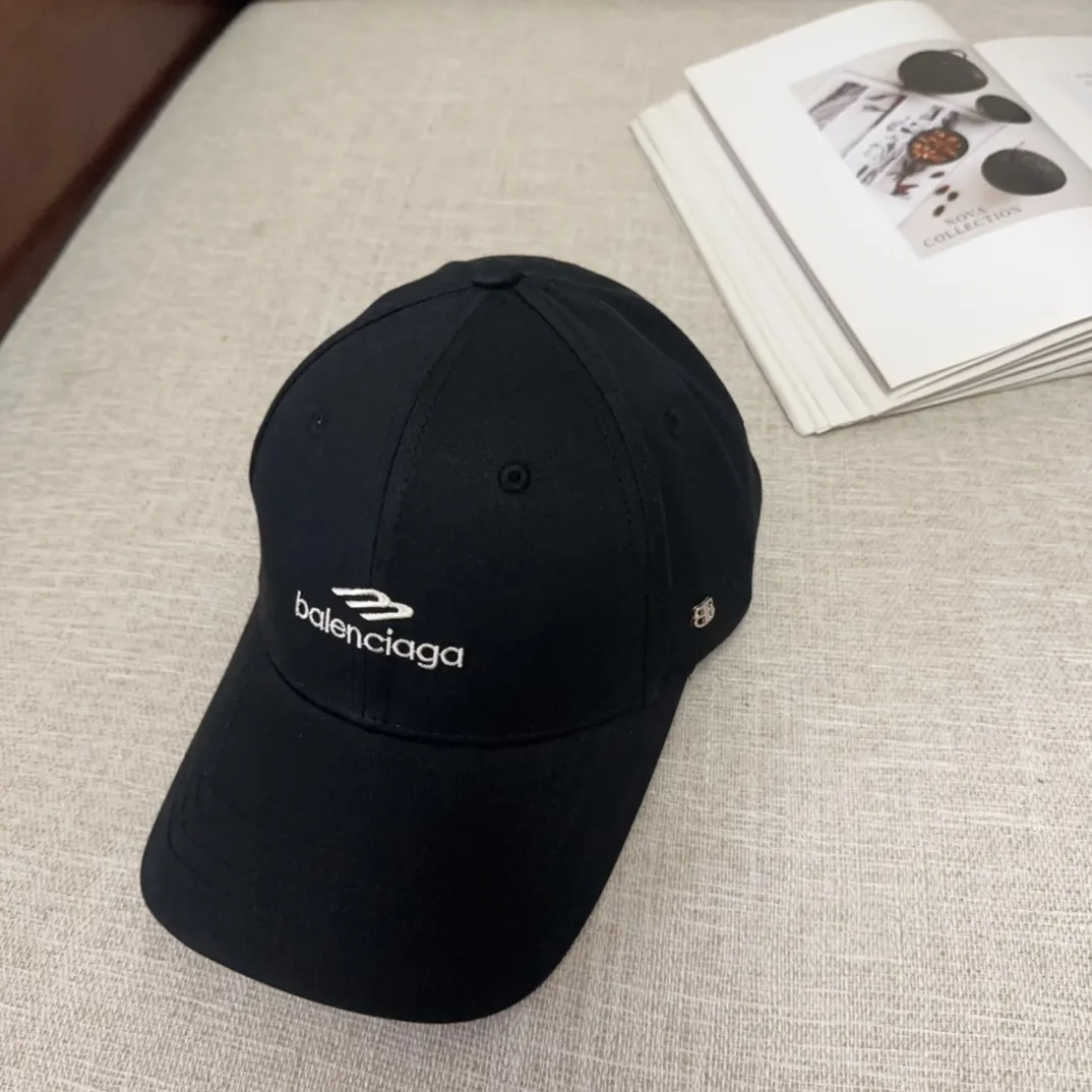 💰50 BALENCIAGA🆕Spring style new personalized baseball cap, high quality and excellent breathability, suitable for all seasons, high-looking fashion item! Same style for men and women