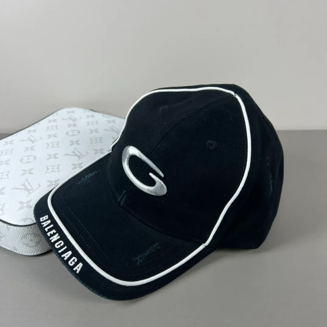 60💰BALENCIAGA Balenciaga’s new logo baseball cap, cool colors, different styles for men and women, the first batch will be shipped first! A must-buy for Paris fans!