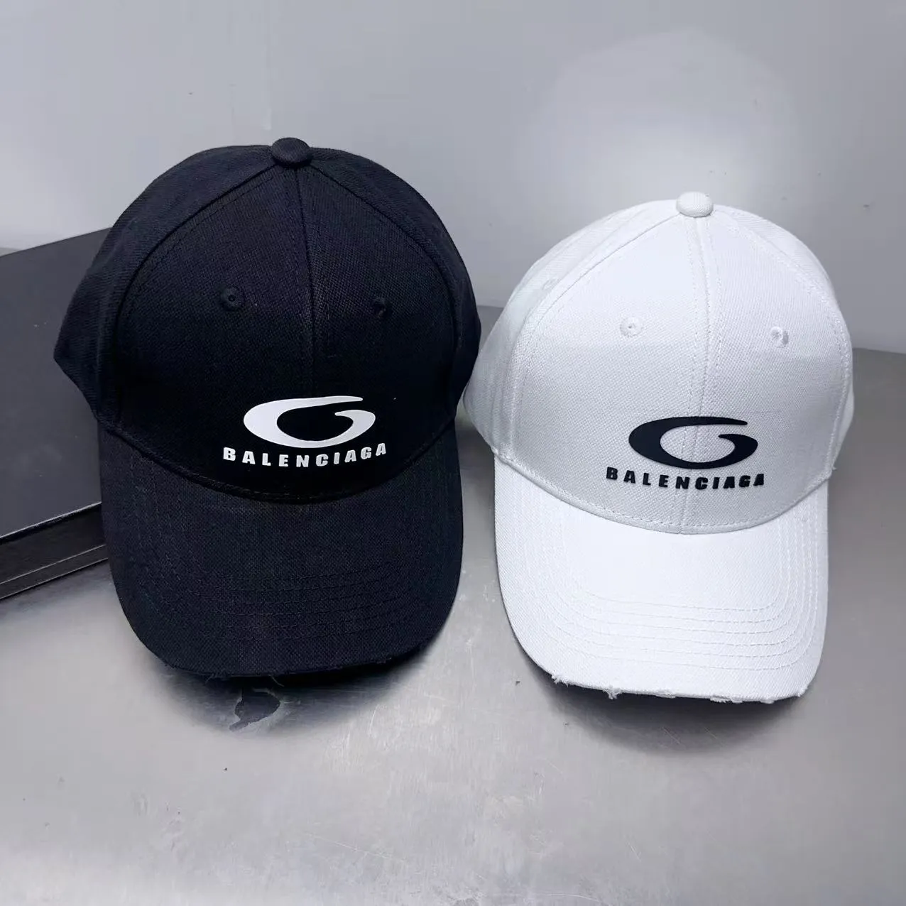 Welcome to inquire, hard top hole Balenciaga baseball cap
