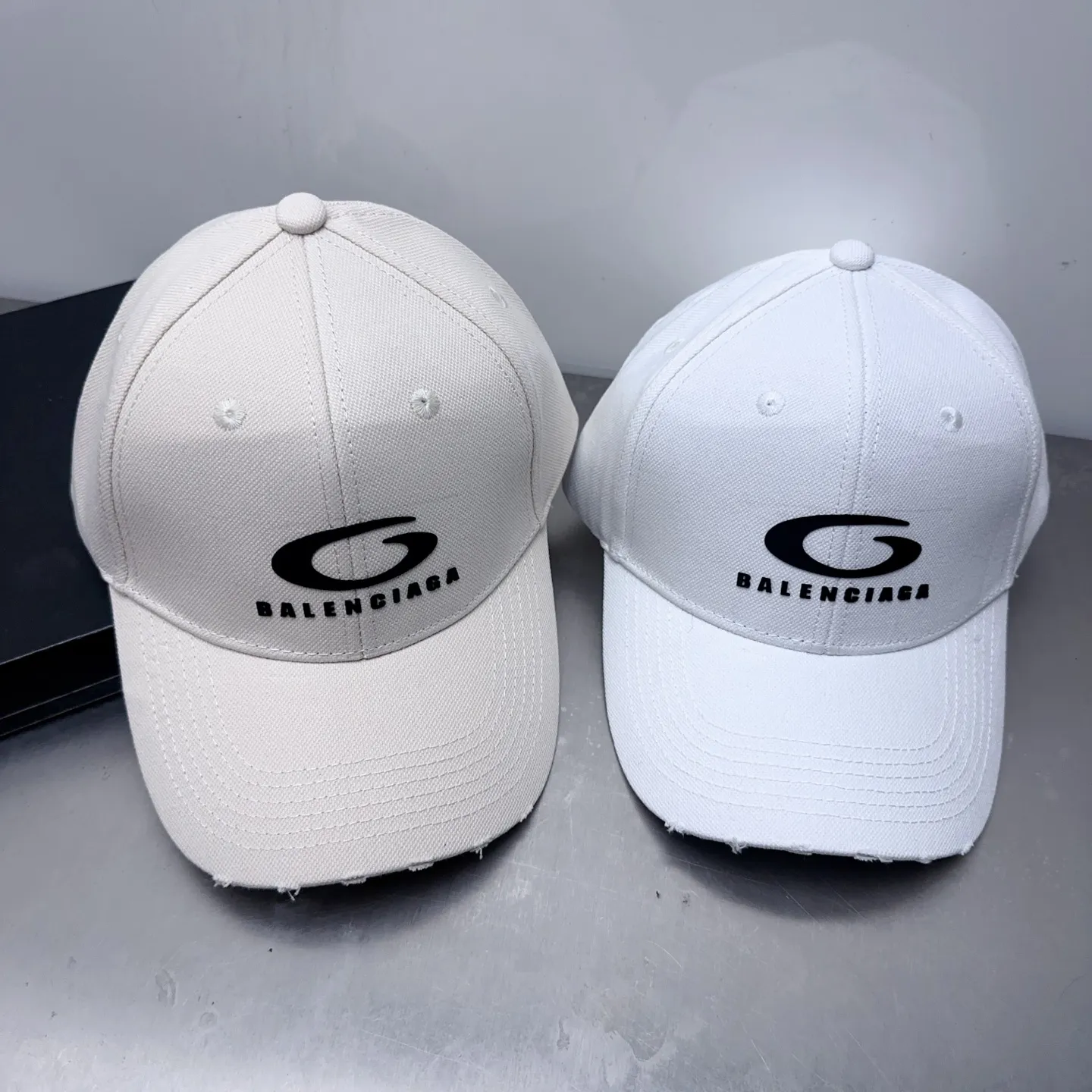 Welcome to inquire, hard top hole Balenciaga baseball cap
