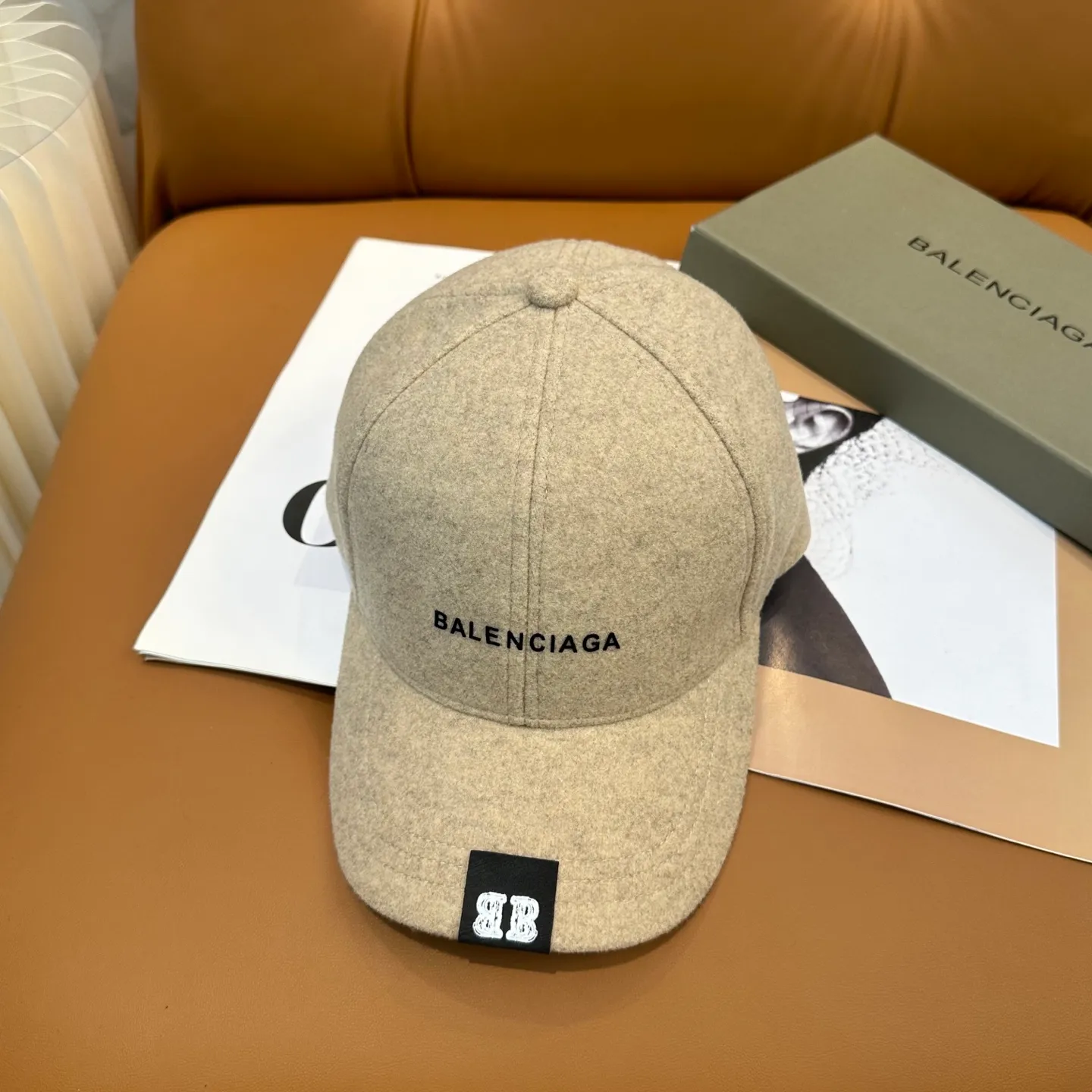 P60 💛 Comes with dust bag. [Balenciaga] 2025 new cashmere simple baseball cap, unisex ~ cool and handsome on the street