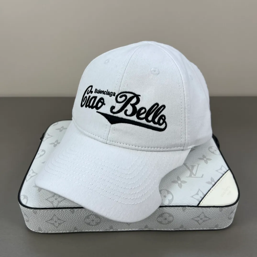 60💰BALENCIAGA Balenciaga’s new logo baseball cap, cool colors, different styles for men and women, the first batch will be shipped first! A must-buy for Paris fans!