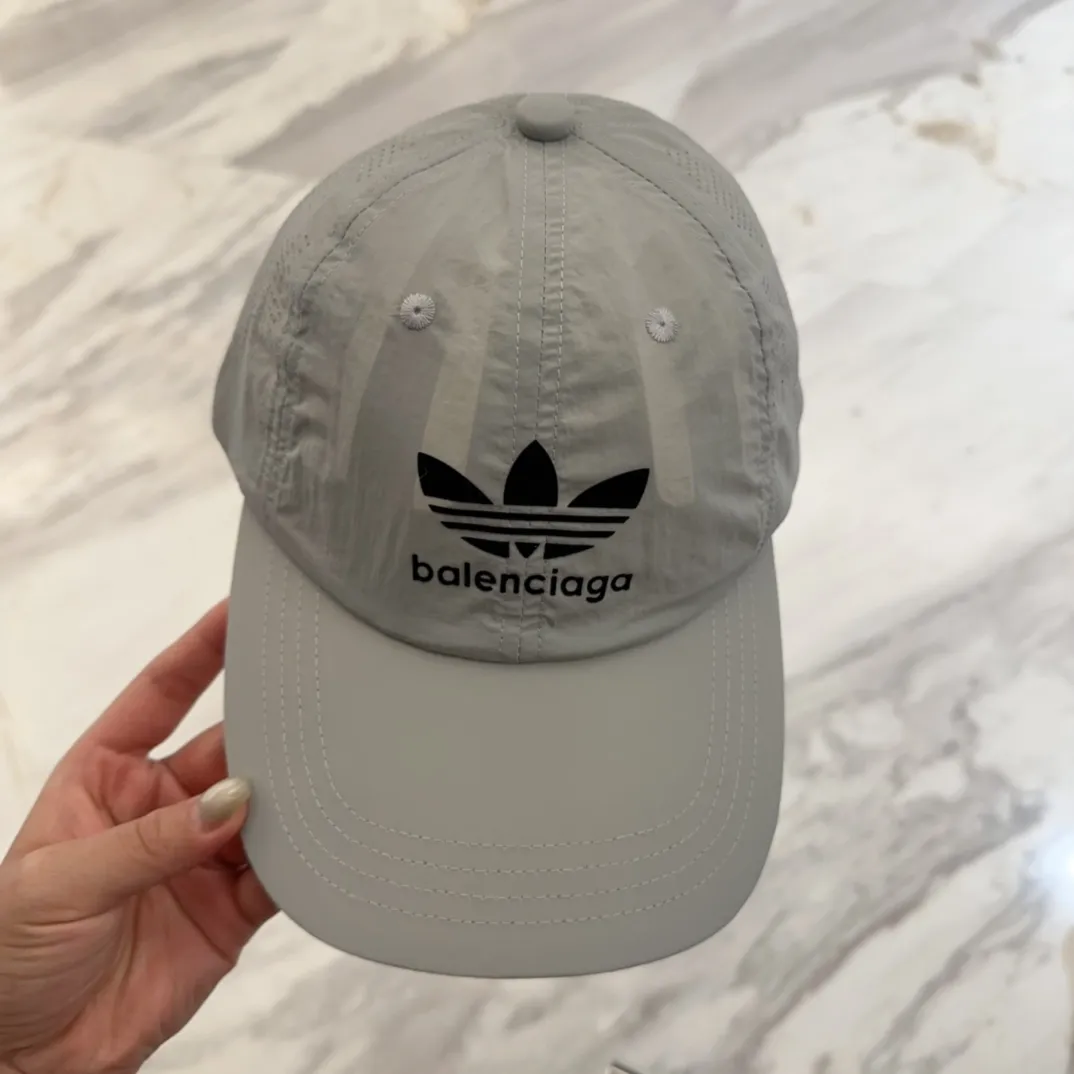💰50 sun protection and sun protection tools｜New sun protection Parisian* baseball cap, classic trendy and cool style, so nice👍😍 It’s so good-looking that you don’t need it 😉 Great sun protection ❗️Very versatile ❗️Big face, small face 😉