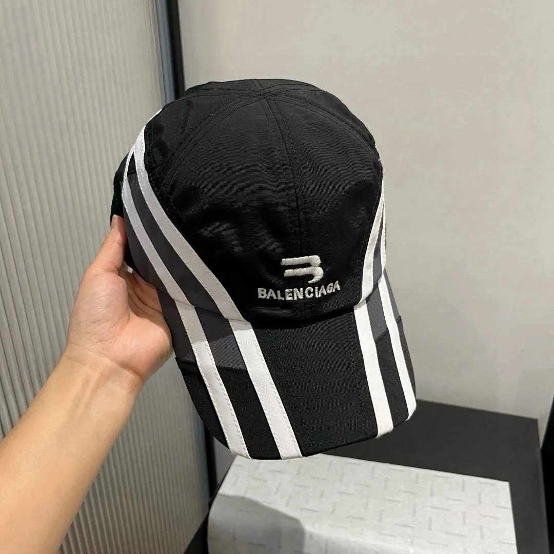 💰70¥ Balenciaga new peaked cap