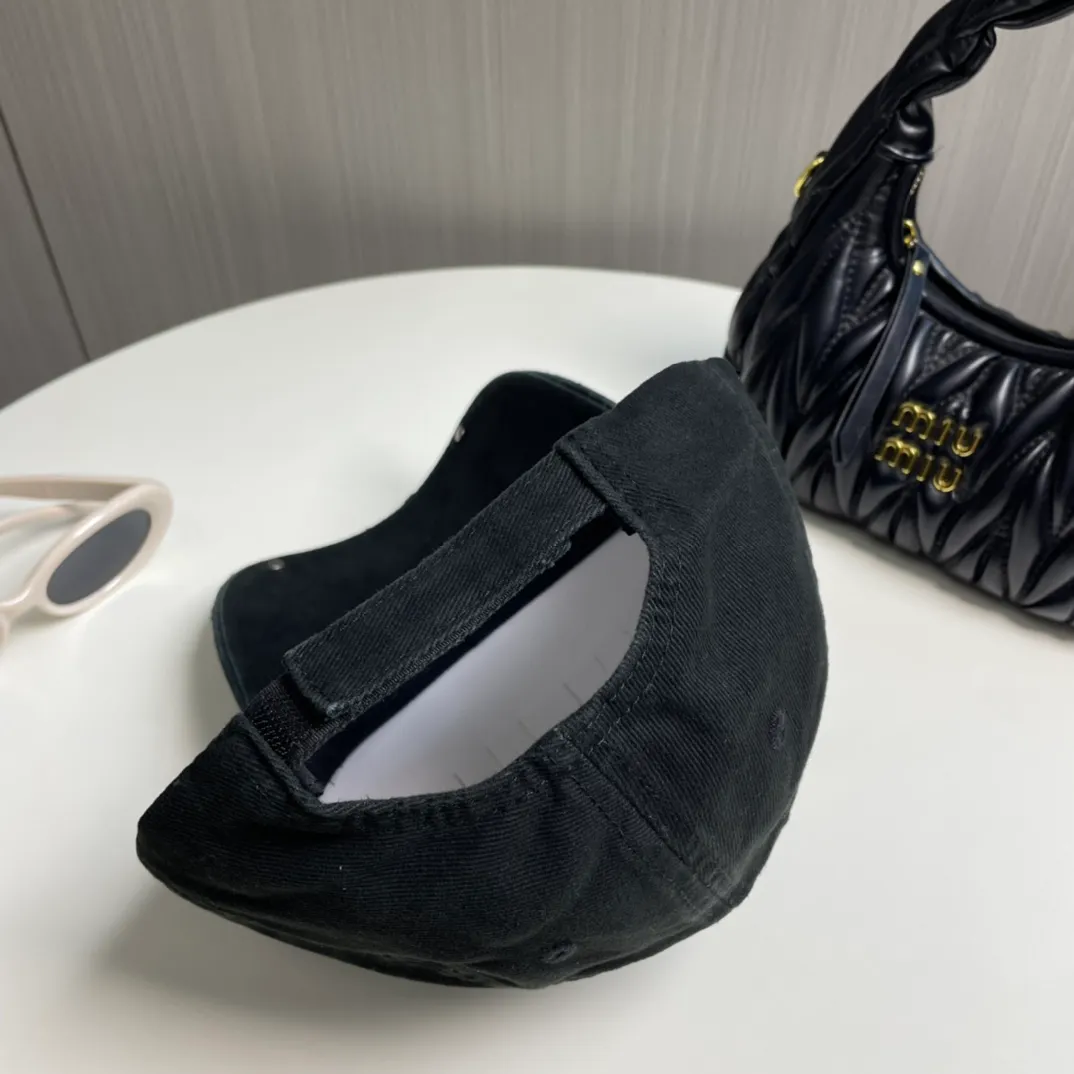 P70 BALENCIAGA new logo baseball cap, cool colors, different styles for men and women, the first batch will be shipped first! A must-buy for Paris fans!