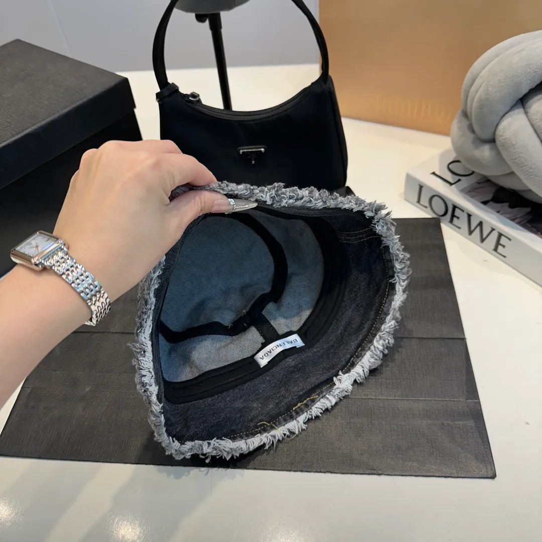 P80 Balenciaga denim bucket hat, head circumference 57cm