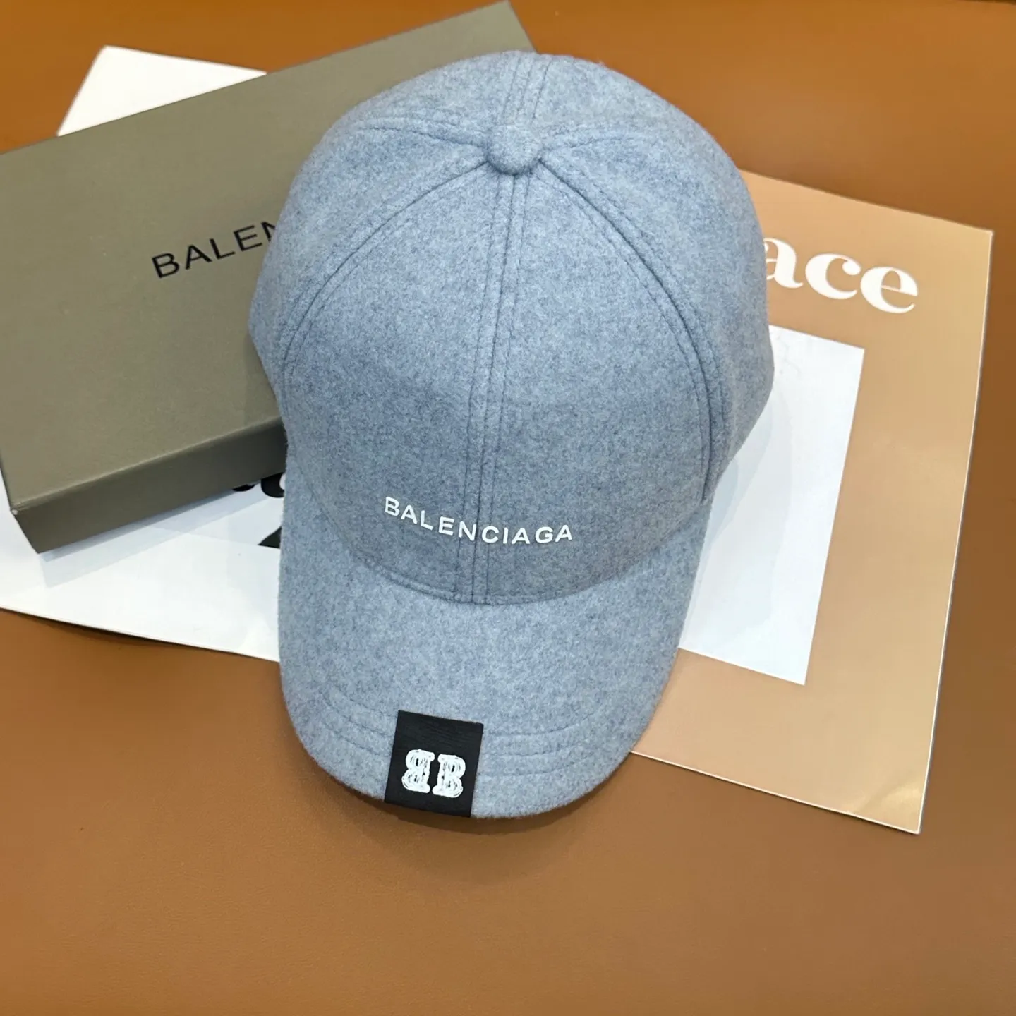 P60 💛 Comes with dust bag. [Balenciaga] 2025 new cashmere simple baseball cap, unisex ~ cool and handsome on the street