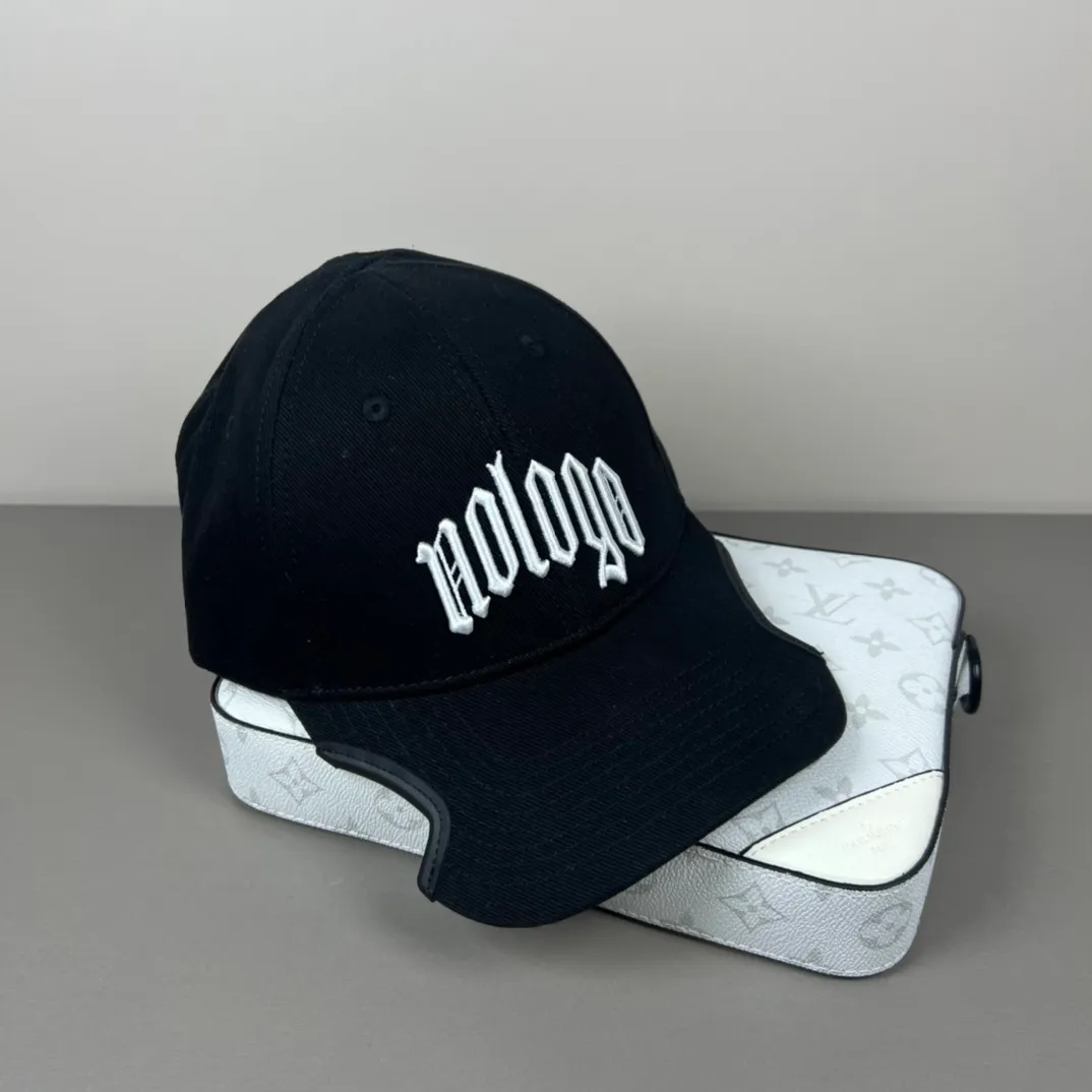 60💰BALENCIAGA Balenciaga’s new logo baseball cap, cool colors, different styles for men and women, the first batch will be shipped first! A must-buy for Paris fans!