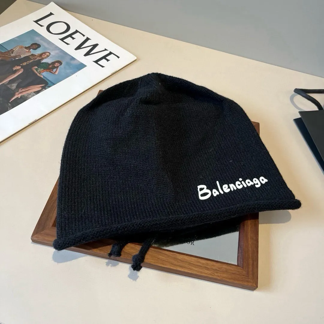 💰80¥ Balenciaga knitted beanie