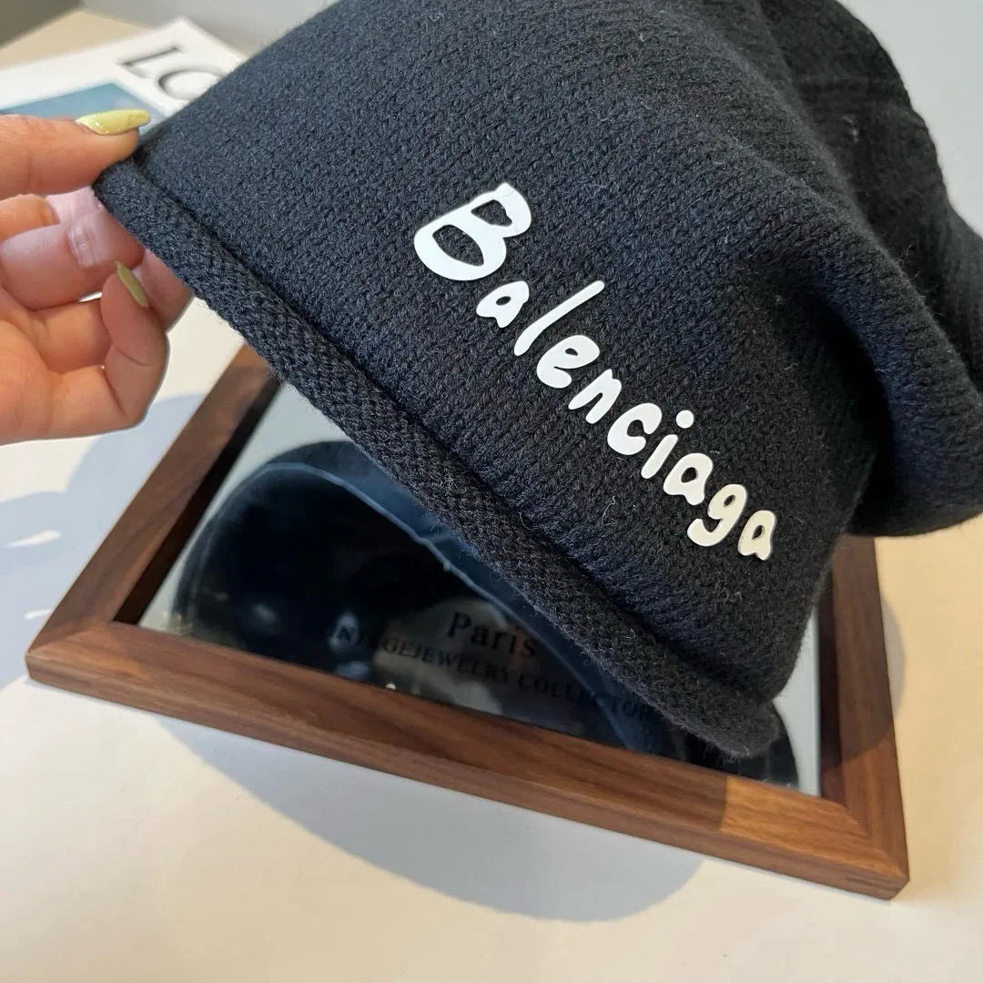 💰80¥ Balenciaga knitted beanie