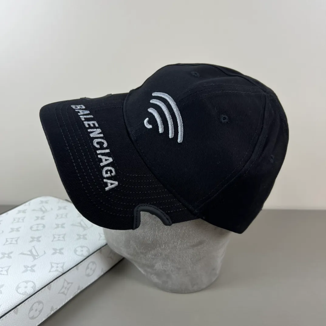 60💰BALENCIAGA Balenciaga’s new logo baseball cap, cool colors, different styles for men and women, the first batch will be shipped first! A must-buy for Paris fans!