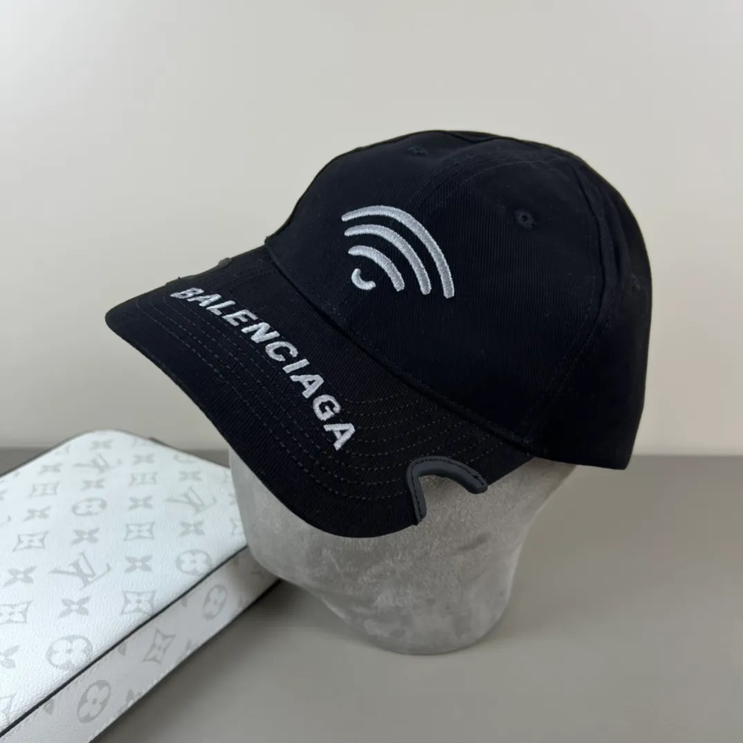 60💰BALENCIAGA Balenciaga’s new logo baseball cap, cool colors, different styles for men and women, the first batch will be shipped first! A must-buy for Paris fans!