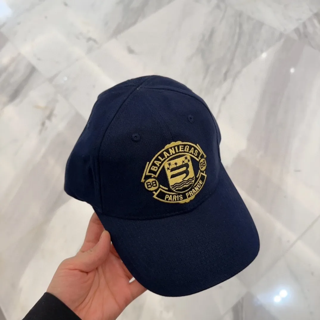 💰50 sun protection and sun protection tools｜New sun visor Paris* bucket hat, classic trendy and cool style, so nice👍😍 It’s so good-looking that you don’t need it 😉 Huge sun protection ❗️ Huge versatility ❗️ Huge face, small face 😉