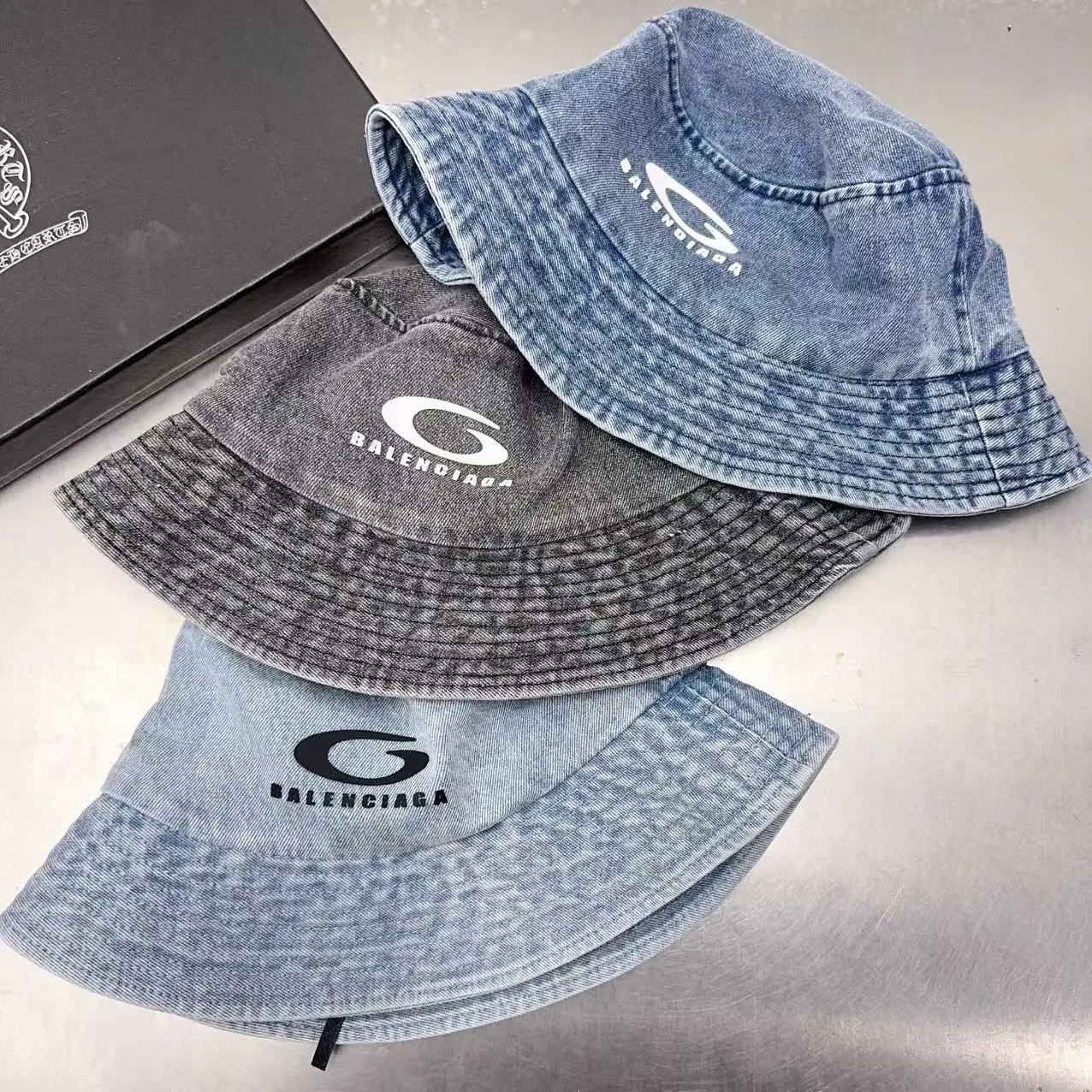 Balenciaga baseball cap bucket hat