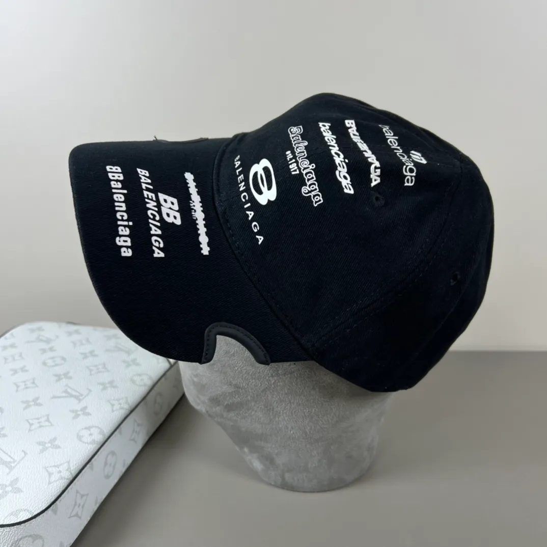 P60 Balenclaga official website new product Balenciaga new baseball cap ready for delivery in seconds🧢Simple, fashionable, super invincible and beautiful hat! Couple style! The advantages of the original product compared to other hats,