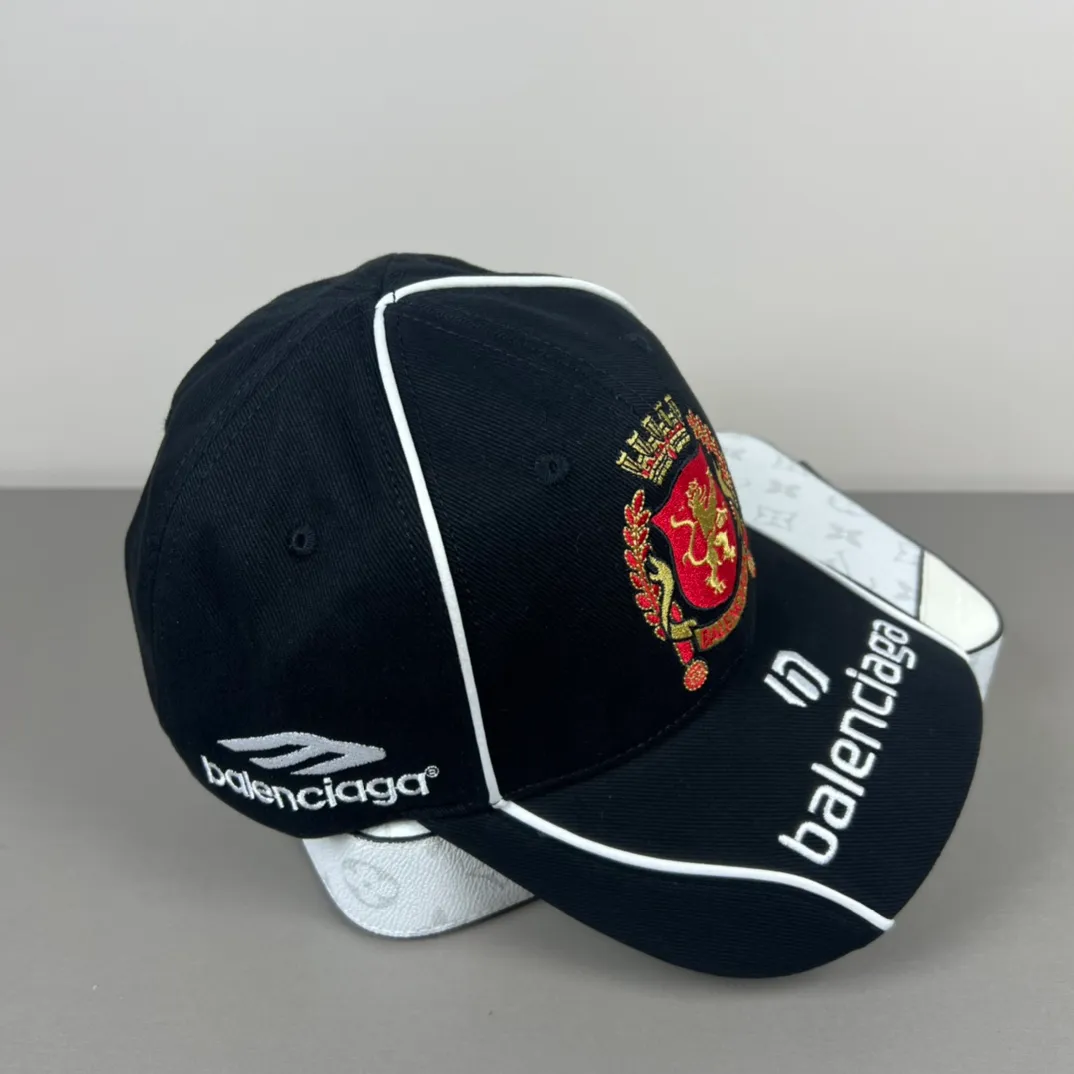 P80 Balenclaga official website new product Balenciaga new baseball cap ready for delivery in seconds🧢Simple, fashionable, super invincible and beautiful hat! Couple style! The advantages of the original product compared to other hats,