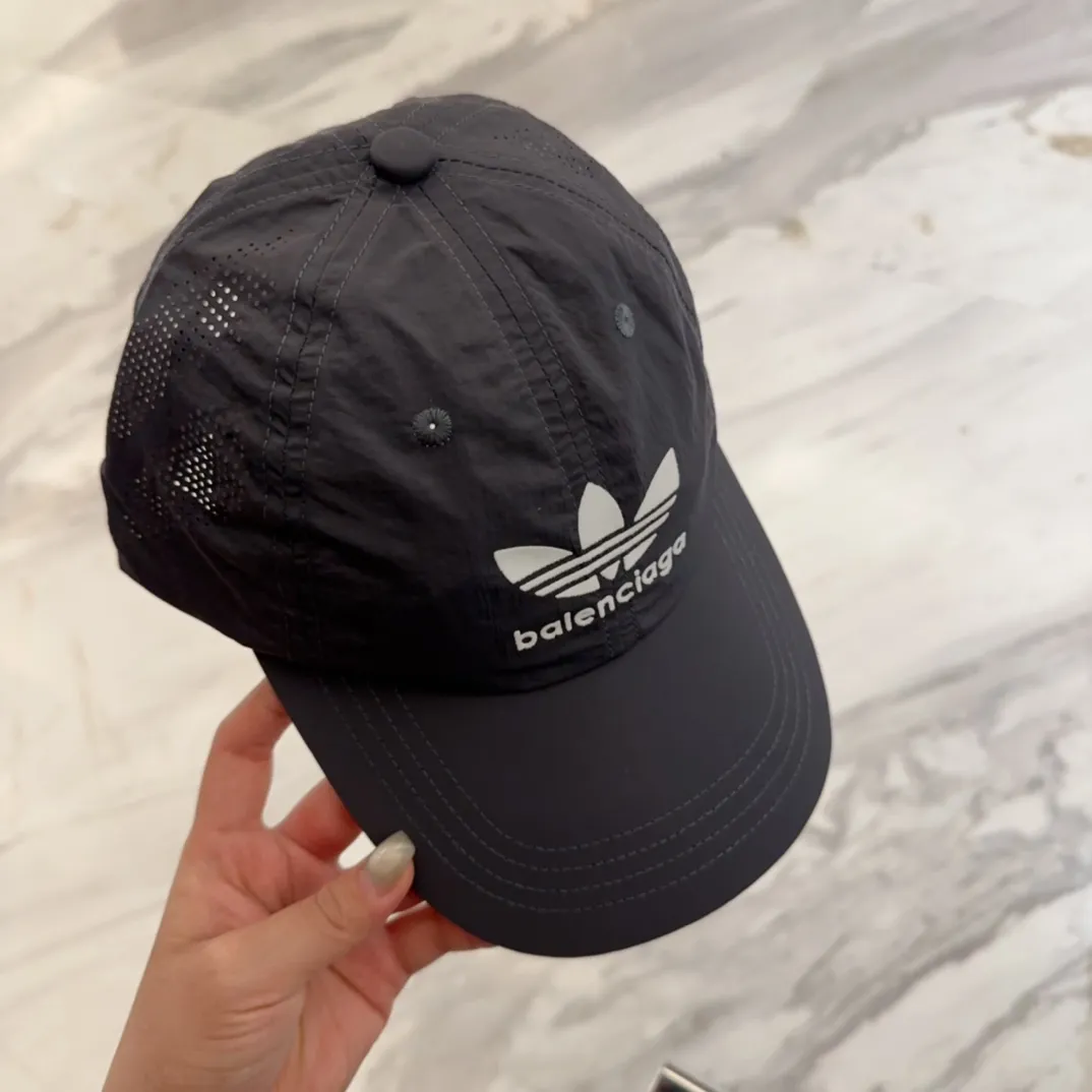 💰50 sun protection and sun protection tools｜New sun protection Parisian* baseball cap, classic trendy and cool style, so nice👍😍 It’s so good-looking that you don’t need it 😉 Great sun protection ❗️Very versatile ❗️Big face, small face 😉