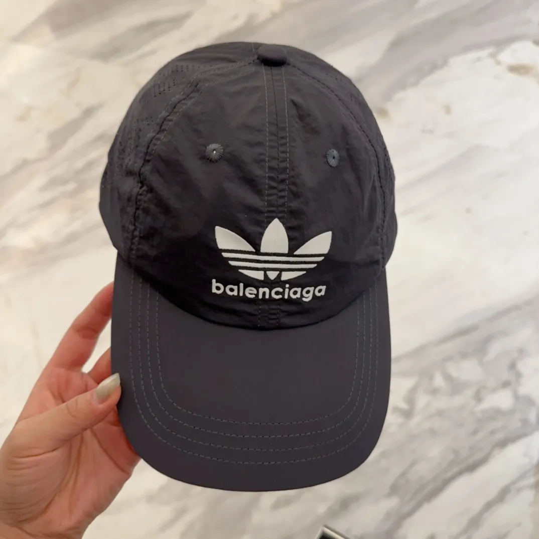 💰50 sun protection and sun protection tools｜New sun protection Parisian* baseball cap, classic trendy and cool style, so nice👍😍 It’s so good-looking that you don’t need it 😉 Great sun protection ❗️Very versatile ❗️Big face, small face 😉