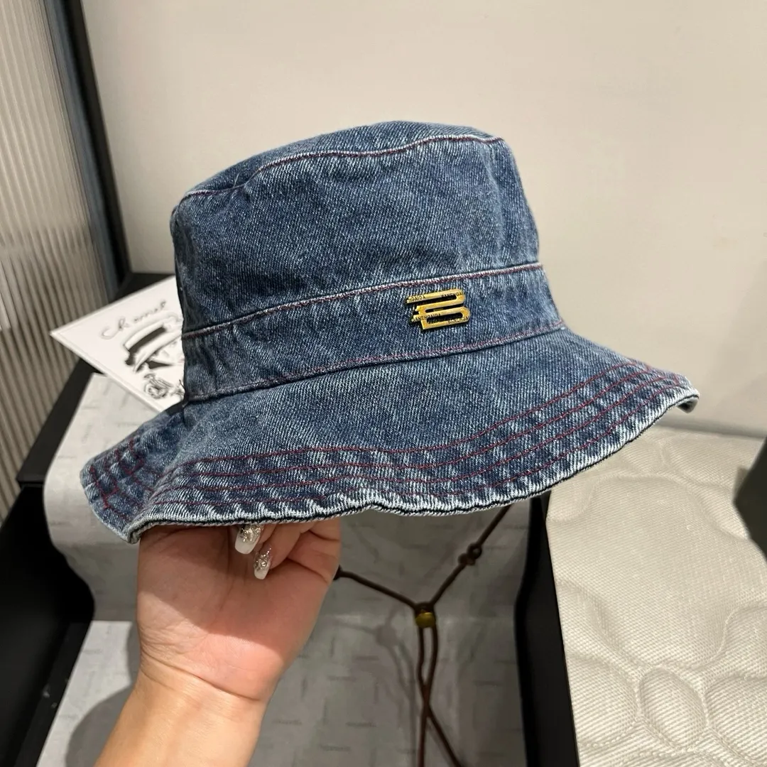 💰100¥ Balenciaga denim bucket hat, head circumference 57cm