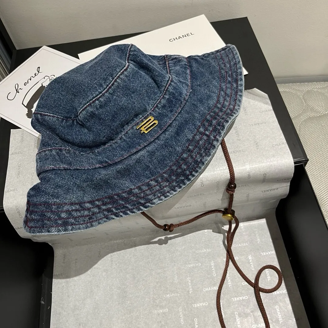 💰100¥ Balenciaga denim bucket hat, head circumference 57cm