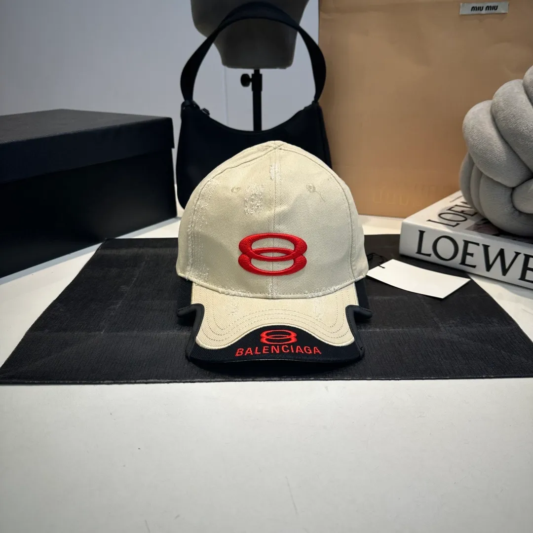 P70 BALENCIAGA new embroidered logo baseball cap, cool colors, different styles for men and women, the first batch will be shipped first! A must-buy for Paris fans!