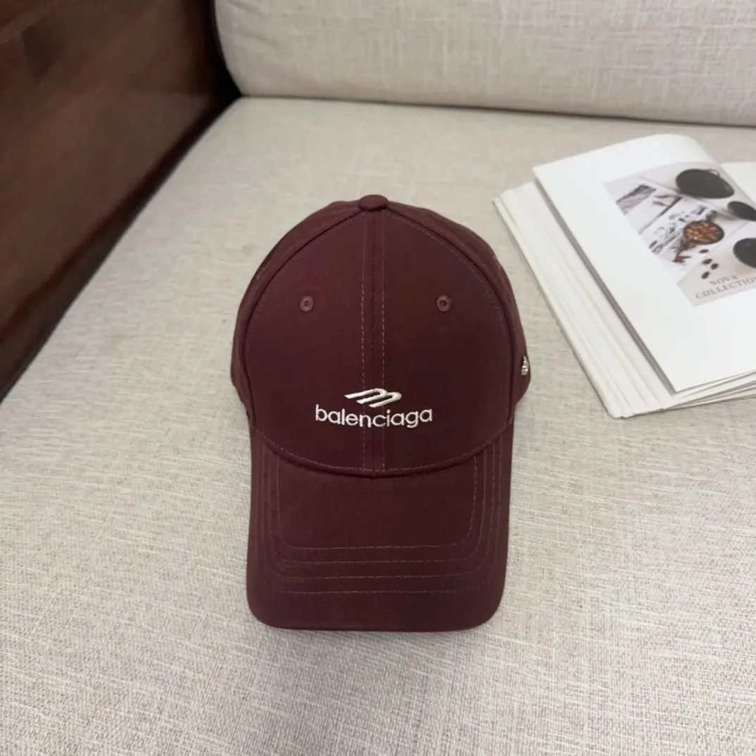 💰50 BALENCIAGA🆕Spring style new personalized baseball cap, high quality and excellent breathability, suitable for all seasons, high-looking fashion item! Same style for men and women