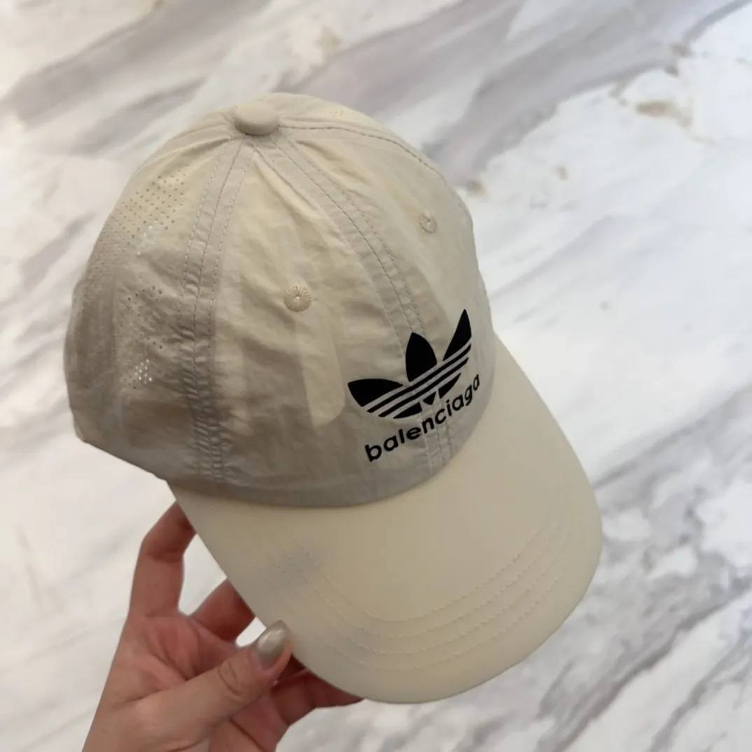 💰50 sun protection and sun protection tools｜New sun protection Parisian* baseball cap, classic trendy and cool style, so nice👍😍 It’s so good-looking that you don’t need it 😉 Great sun protection ❗️Very versatile ❗️Big face, small face 😉