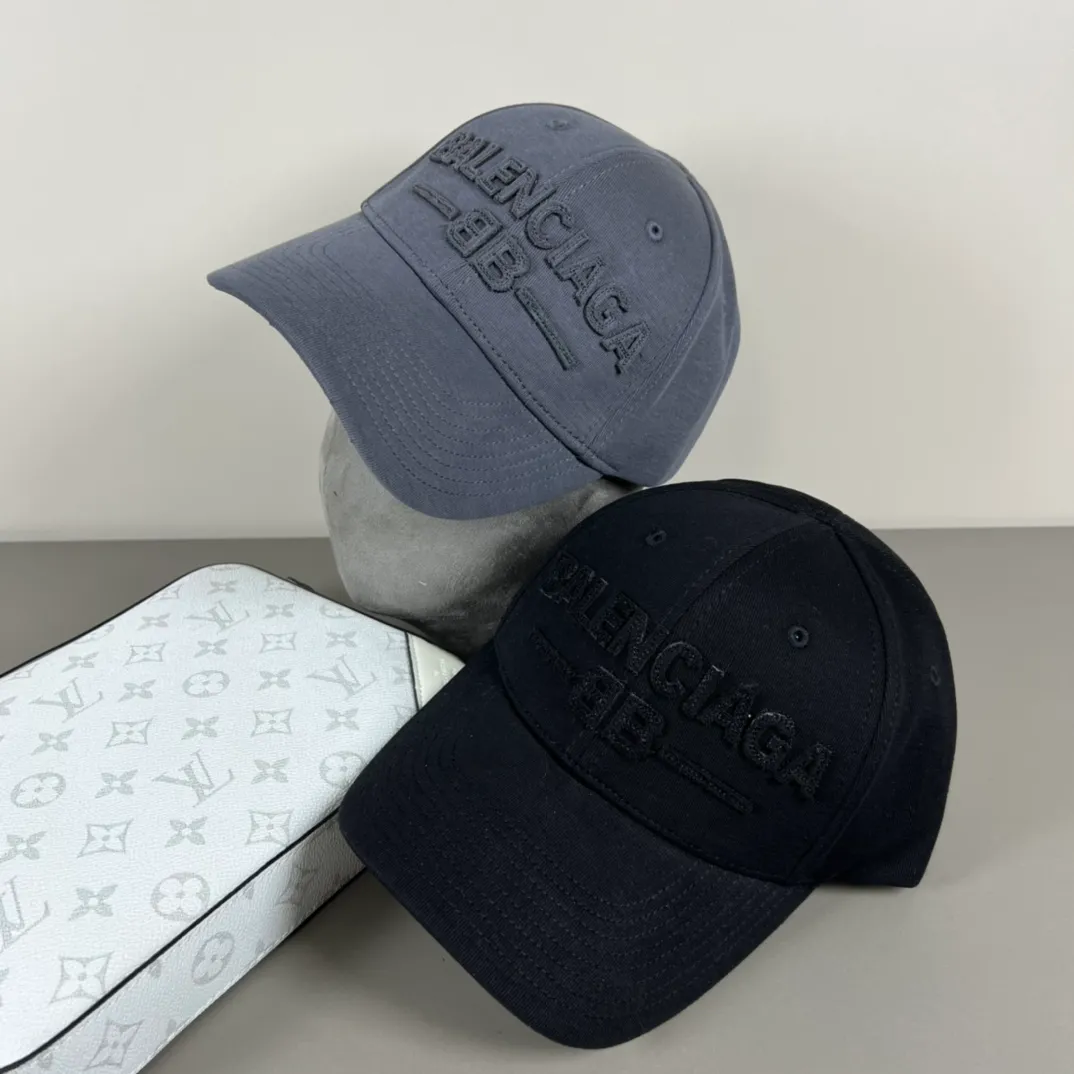 56💰BALENCIAGA new logo baseball cap, cool colors, different styles for men and women, the first batch will be shipped first! A must-buy for Paris fans!