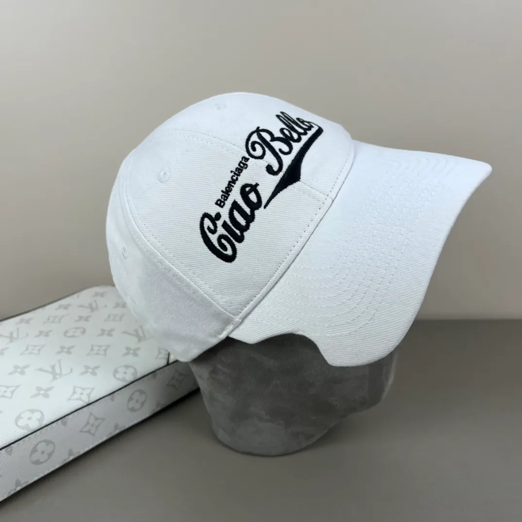 60💰BALENCIAGA Balenciaga’s new logo baseball cap, cool colors, different styles for men and women, the first batch will be shipped first! A must-buy for Paris fans!