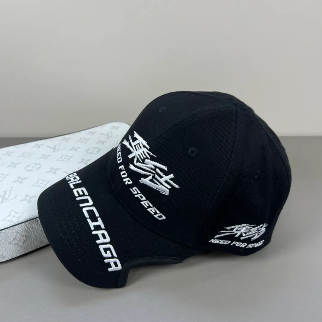 60💰BALENCIAGA Balenciaga’s new logo baseball cap, cool colors, different styles for men and women, the first batch will be shipped first! A must-buy for Paris fans!